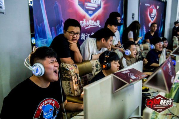 队属于世界 队属于世界